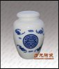 景德镇唐龙陶瓷有限公司承接各类陶瓷茶叶罐、青花茶叶罐、密封食品罐加工定制